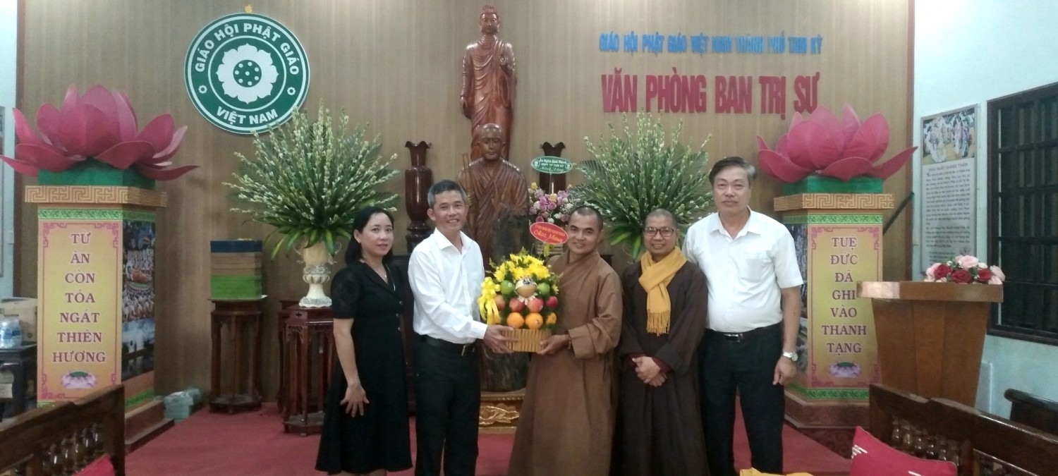 Thăm Ban trị sự Phật giáo Tam Kỳ
